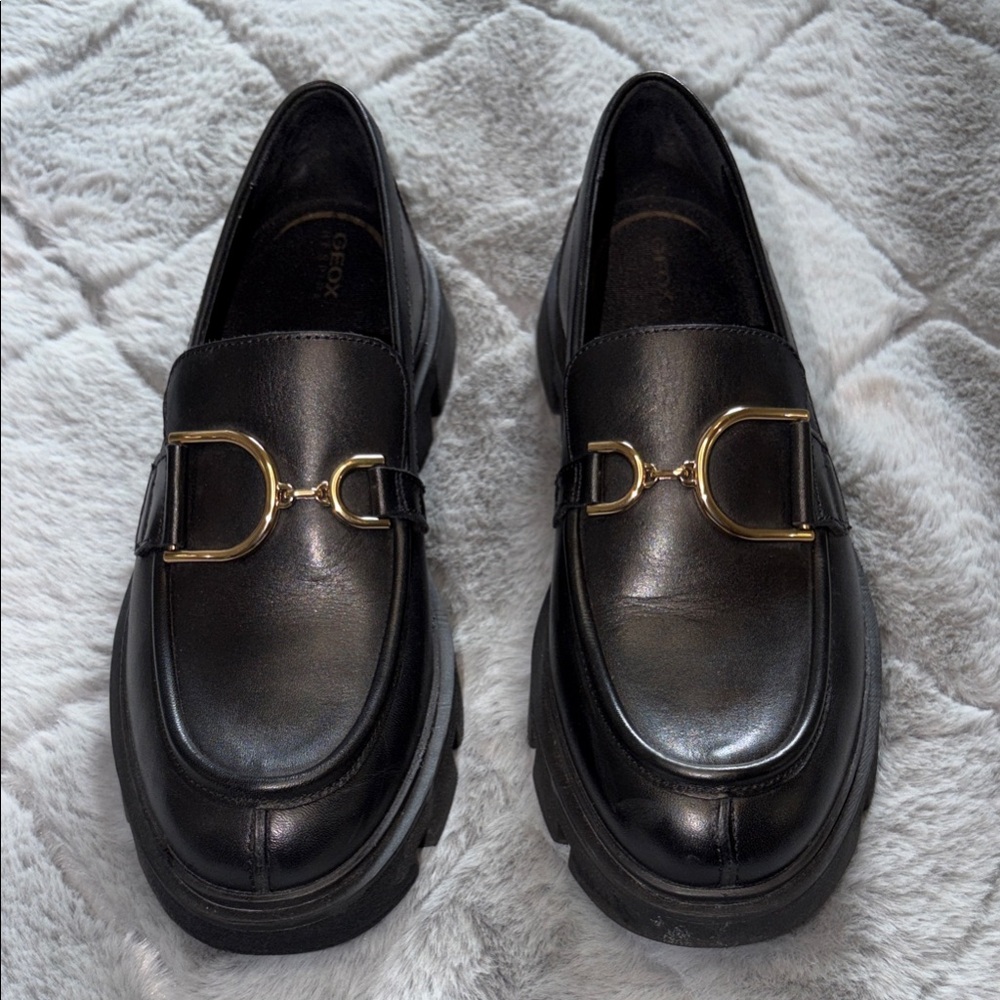 Women’s Geox Black Leather Loafers with Gold Horsebit | Italian Patent